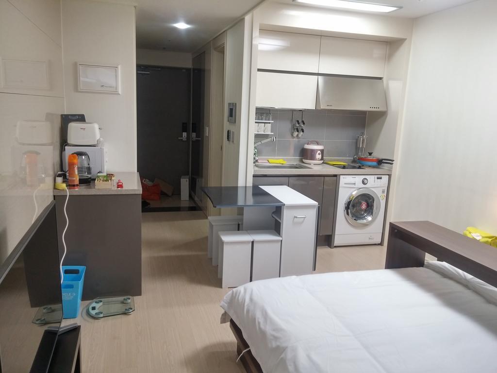 Guesthouse Myeongdong Сеул Экстерьер фото