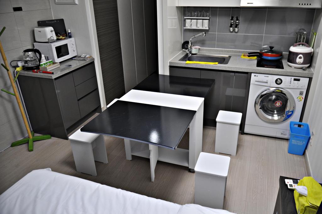Guesthouse Myeongdong Сеул Экстерьер фото
