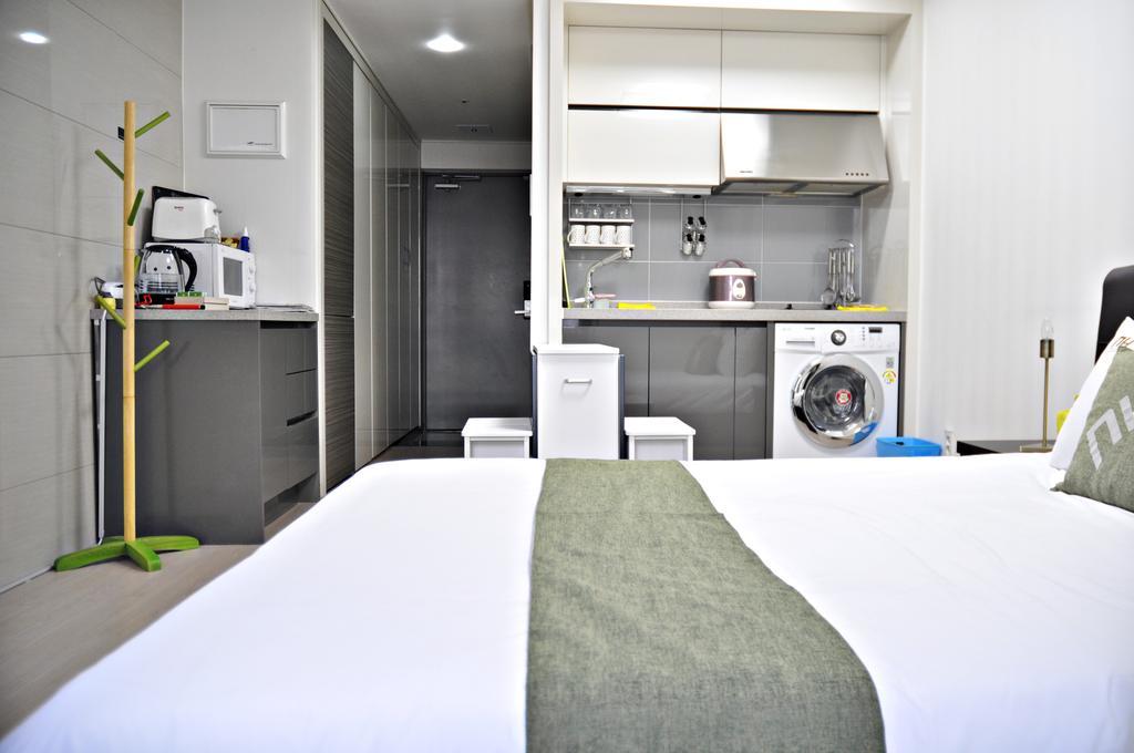 Guesthouse Myeongdong Сеул Экстерьер фото